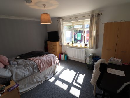 31gorden bed3 gf back i